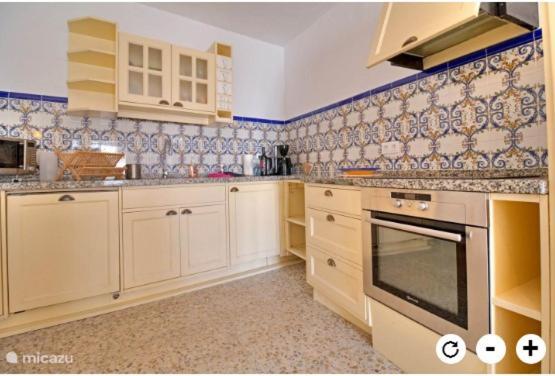 Casa Marlo, Spacious House In The Lively Centre Of 콤페타 외부 사진
